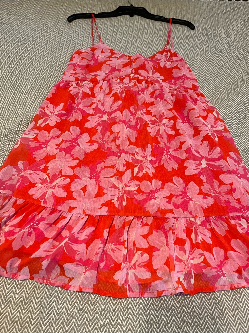 Peach Love Floral Pink & Red Spaghetti Strap Sundress. Flirty ruffle hem. Large.